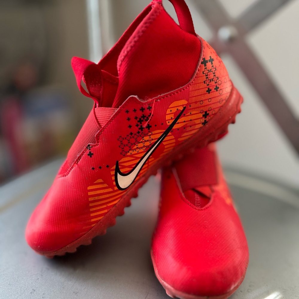 Nike Kids' Mercurial Zoom Superfly 9 Academy MDS Turf Soccer Cleats